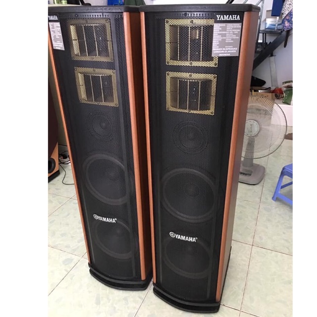 Loa đứng karaoke YAMAHA 909