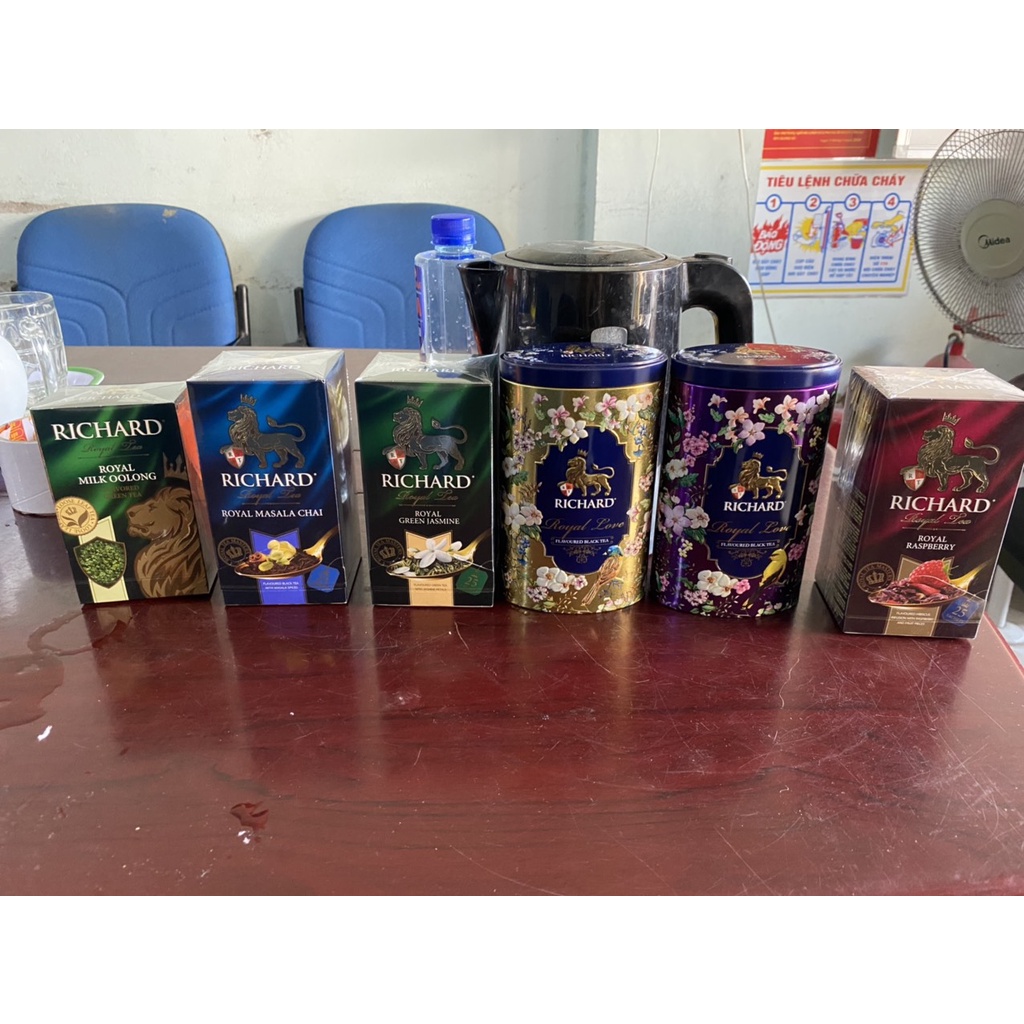 TRÀ ĐEN RICHARD ROYAL LOVE NGA HỘP THIẾC 80Gr