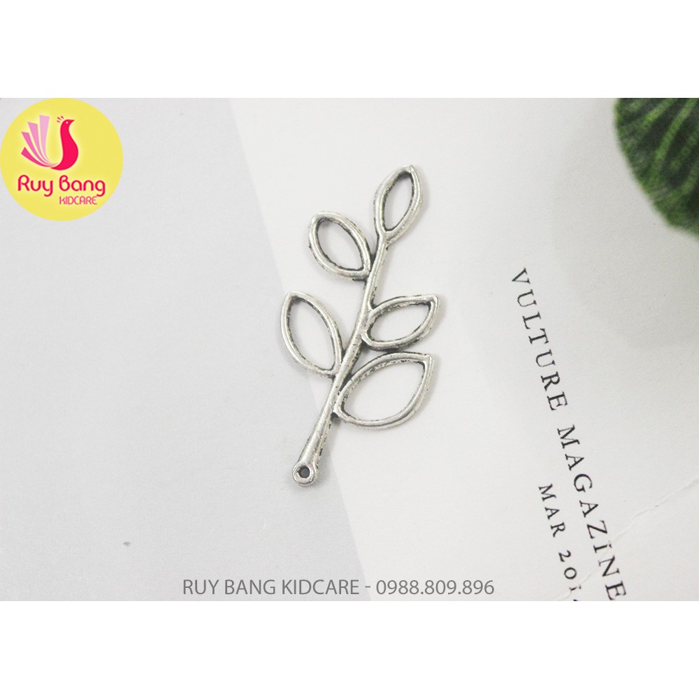 [Mã SKAMLTSM9 giảm 10% đơn 99K] Cành lá kim loại, center đá đính hoa vải handmade