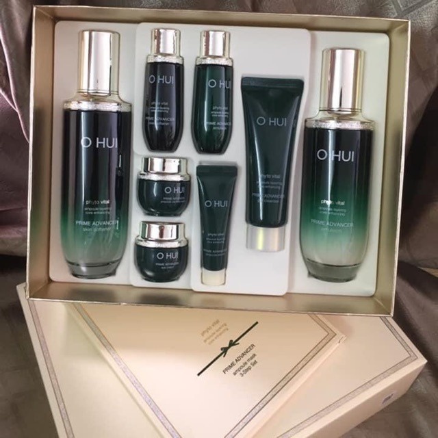Sét nước sữa Ohui Prime Advancer phục hồi da