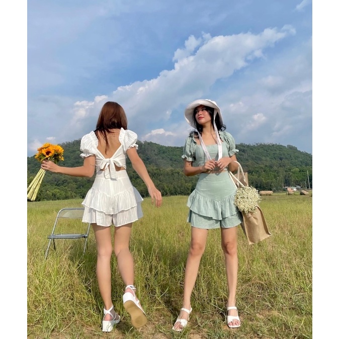SET ÁO CROPTOP CÚP NGỰC BUỘC NƠ LƯNG + QUẦN GIẢ VÁY PHỐI BÈO XOÈ TẦNG CHẤT TỔ ONG SACJTX