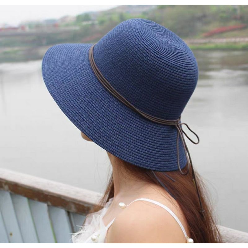 nón rộng vành đi biển