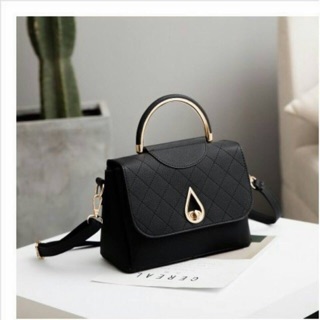 Túi khoá giọt lệ