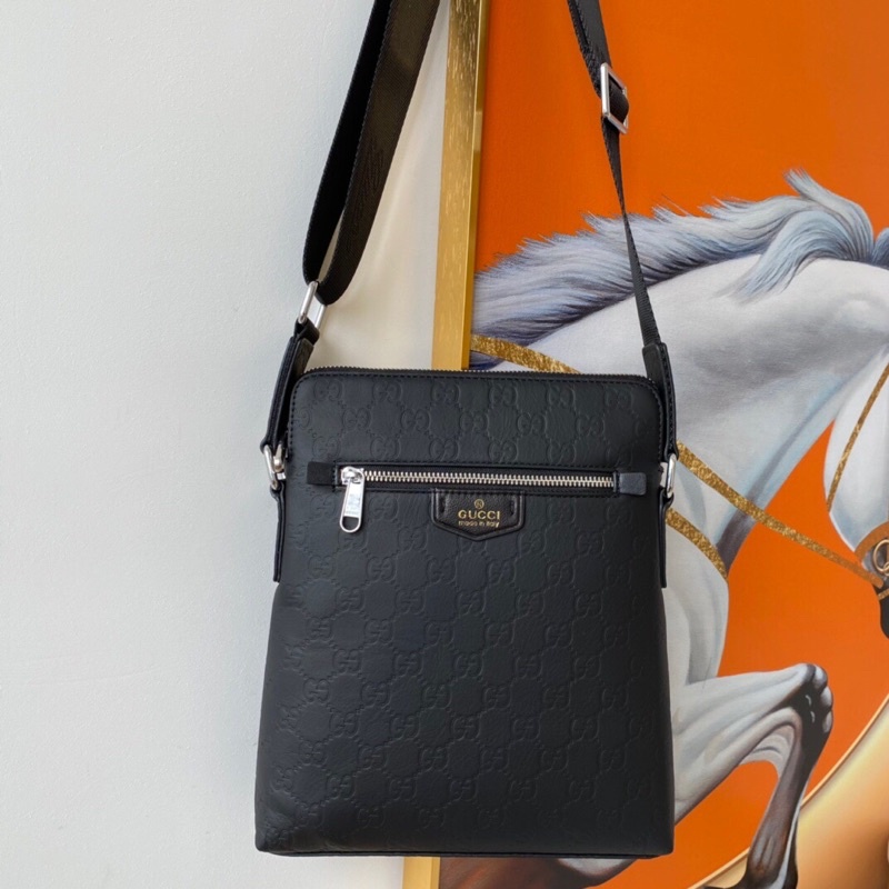 Túi đeo chéo nam màu trơn da thật thương hiệu Gucci GC/GG cao cấp