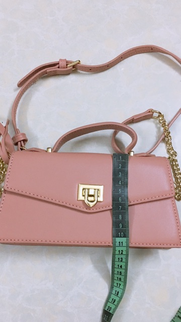 Thanh lý Túi đeo chéo Charles & Keith