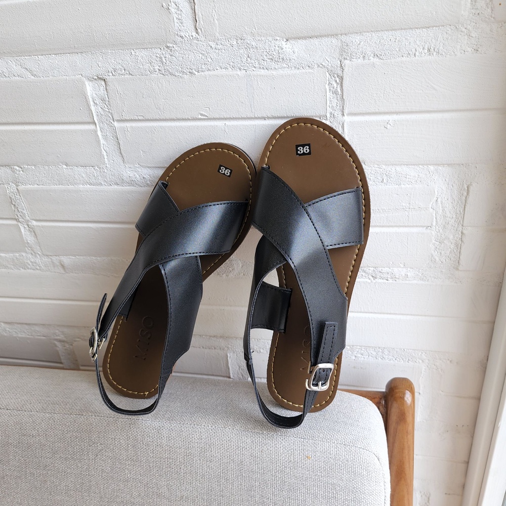 Dép Sandal Nữ Đi Biển Quai Chéo Bằng Da Đế Bệt Êm Chân MISO M002