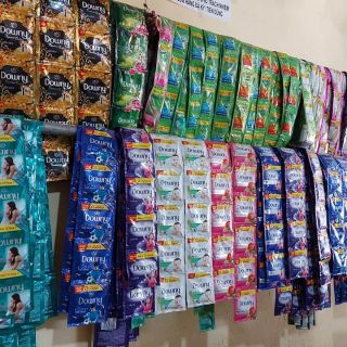 Dây nước xả Downy 20ml 10 gói và 11 gói . Đủ hương