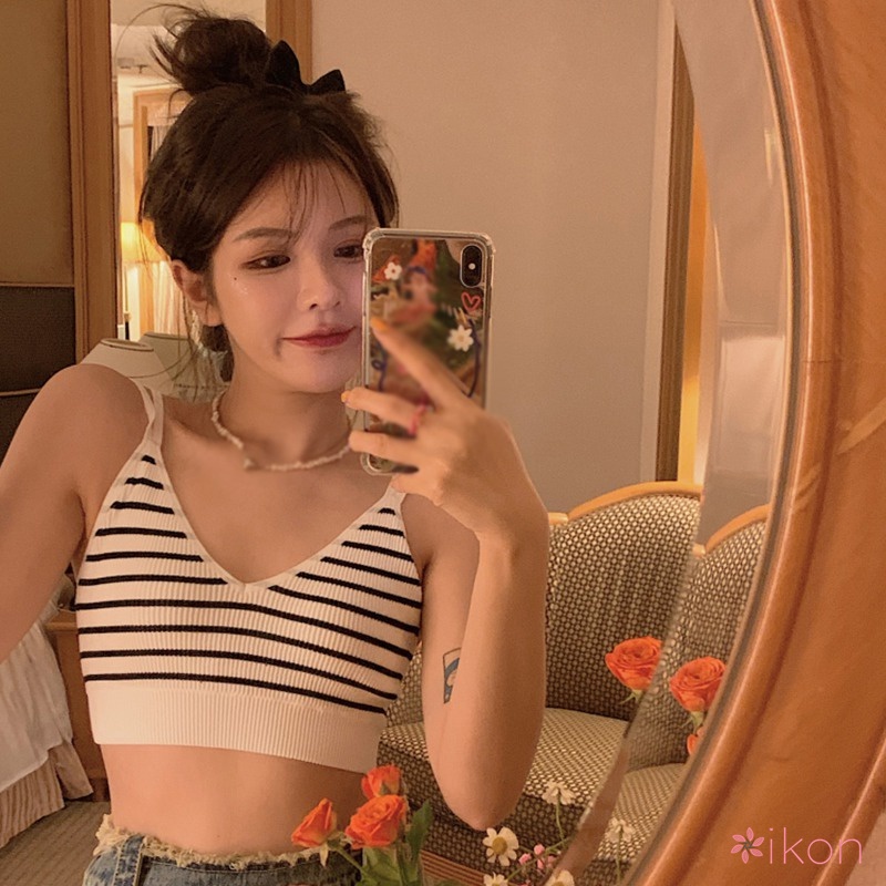 Áo Tank Top Cổ Chữ V Dáng Ôm Có Miếng Đệm Ngực Thời Trang Quyến Rũ Cho Nữ