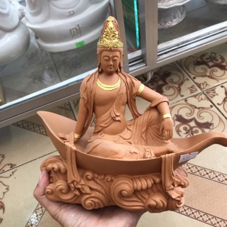 Quan âm ngồi lá sen