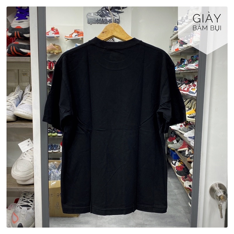 Áo thun UNI màu đen họa tiết hoa Kaikai kiki