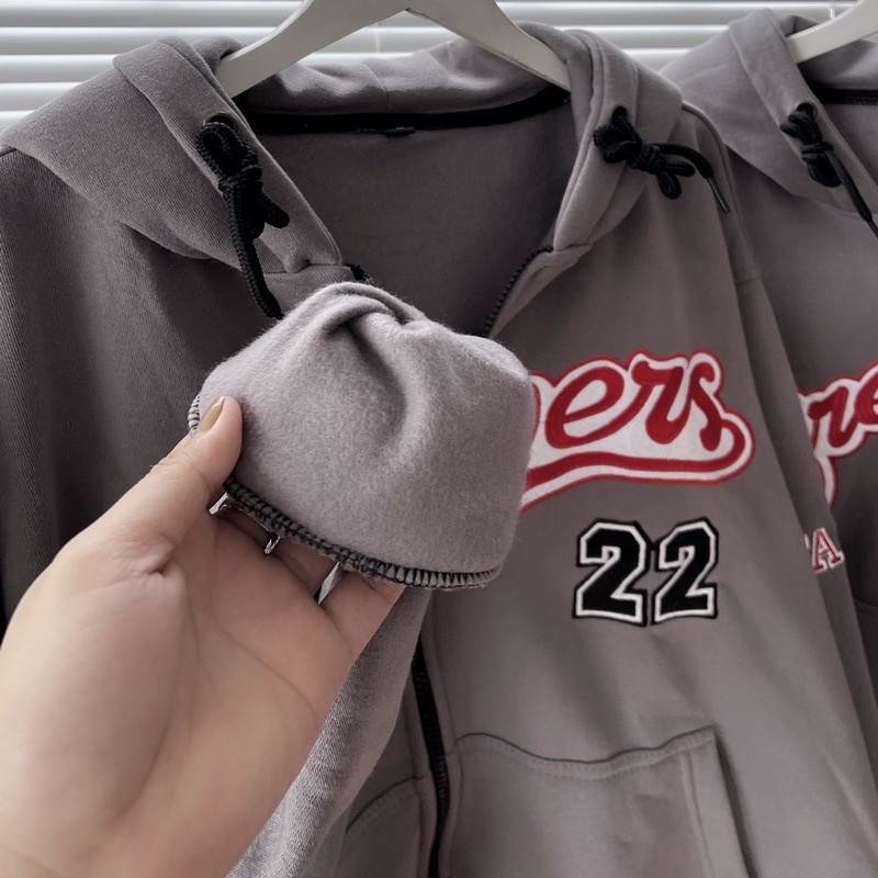 Áo khoác hoodie zip có nón vải nỉ thêu họa tiết số 22 màu xám form rộng unisex nam nữ - SSSTore