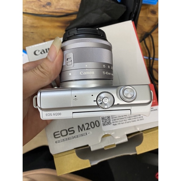 Máy ảnh Canon M200 kèm kit 15-45stm đẹp