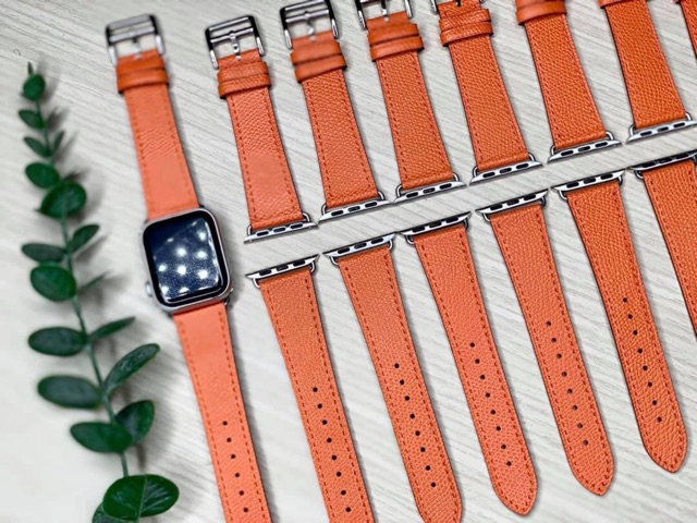 Combo màu cam cực hot, ốp lưng dành cho iPhone và dây đeo Apple watch