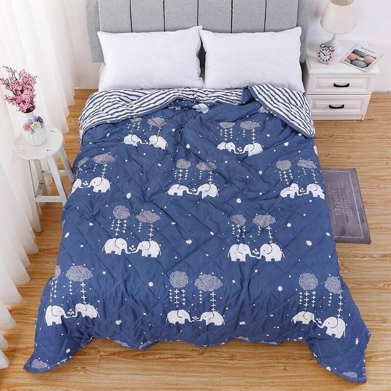 quilt  Ruột chăn dày dặn, ấm áp, 100% cotton, có thể tháo rời và giặt đượccái mền