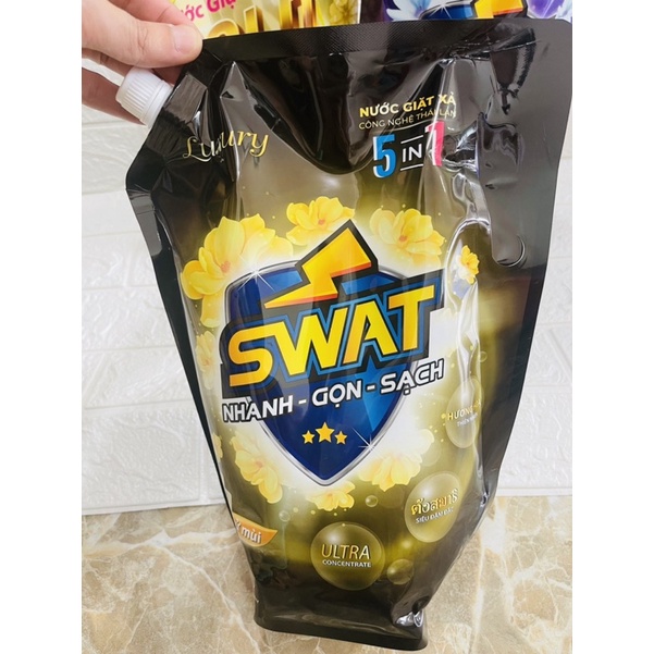 Nước giặt xả Swat 5in1 dạng túi 2,2L (đủ màu) Date Luôn Mới