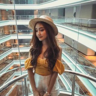 Áo crop nhún cột nơ vai (2 màu)