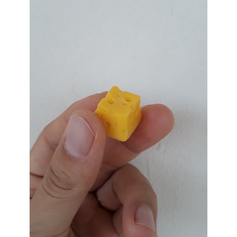 Keycap cheese clone trang trí bàn phím cơ gaming. | BigBuy360 - bigbuy360.vn