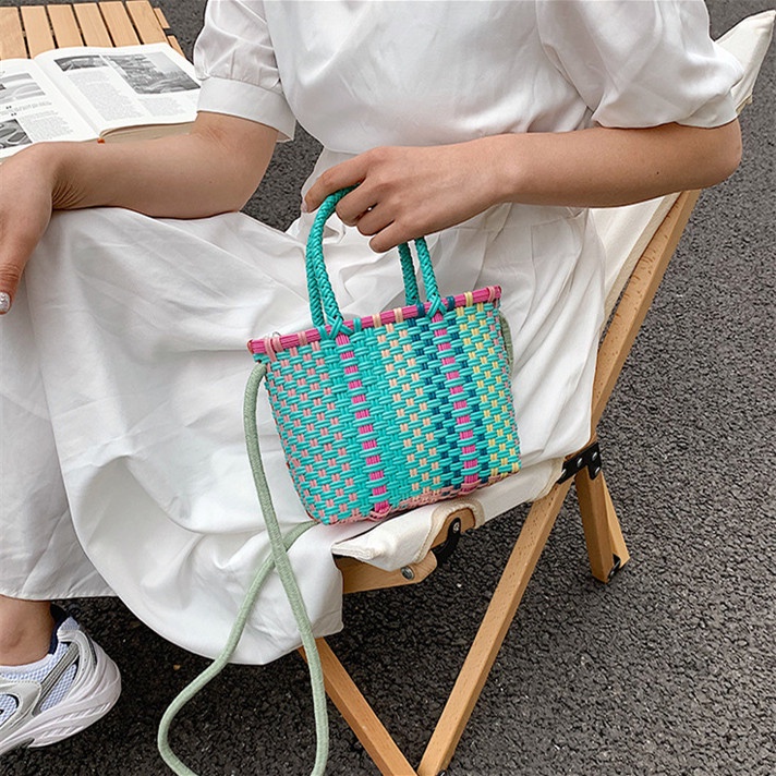 Túi đeo vai đan sợi nhiều màu thời trang hè dành cho nữ