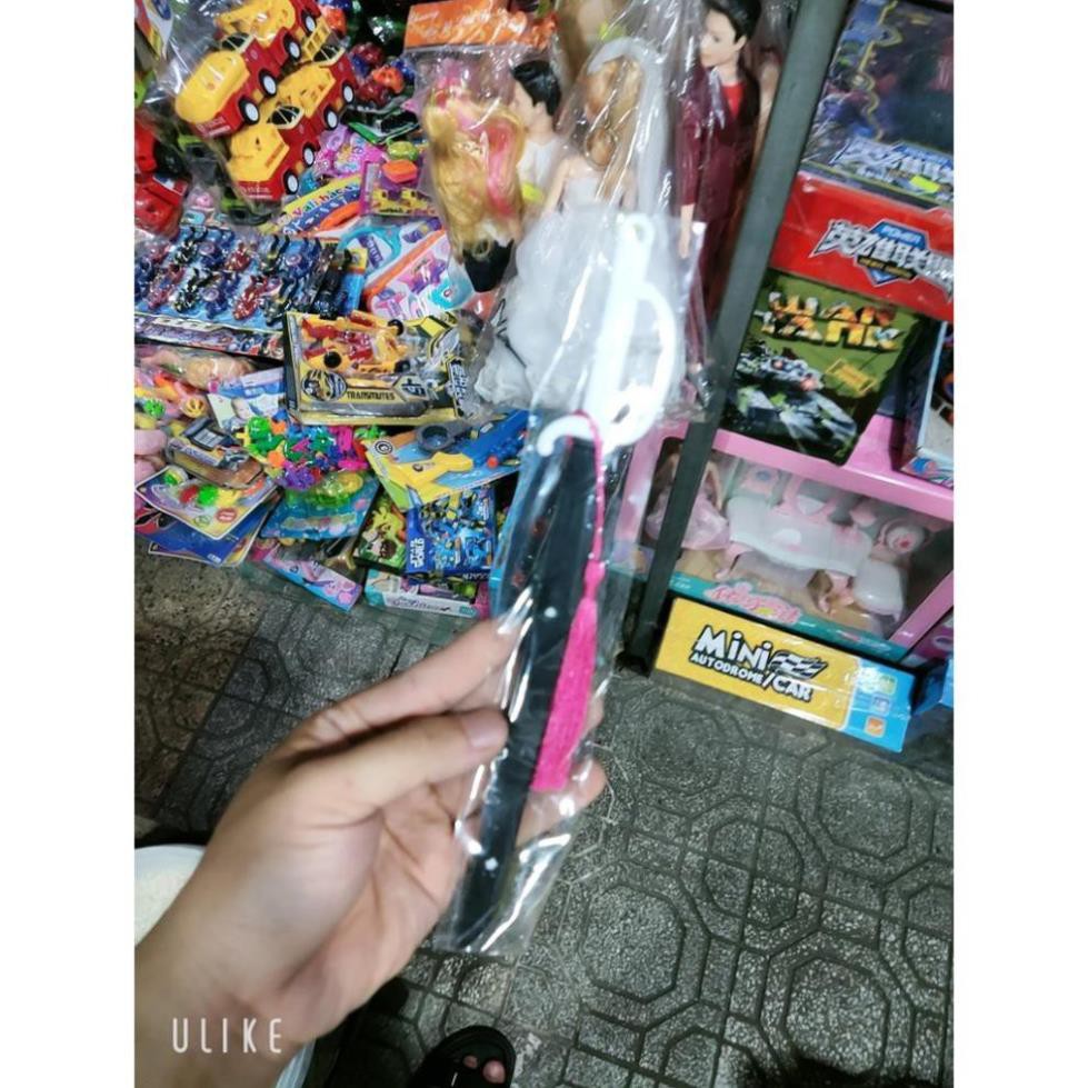 1 thanh kiếm katana nhựa siêu ngầu trong dài 20 - 30cm