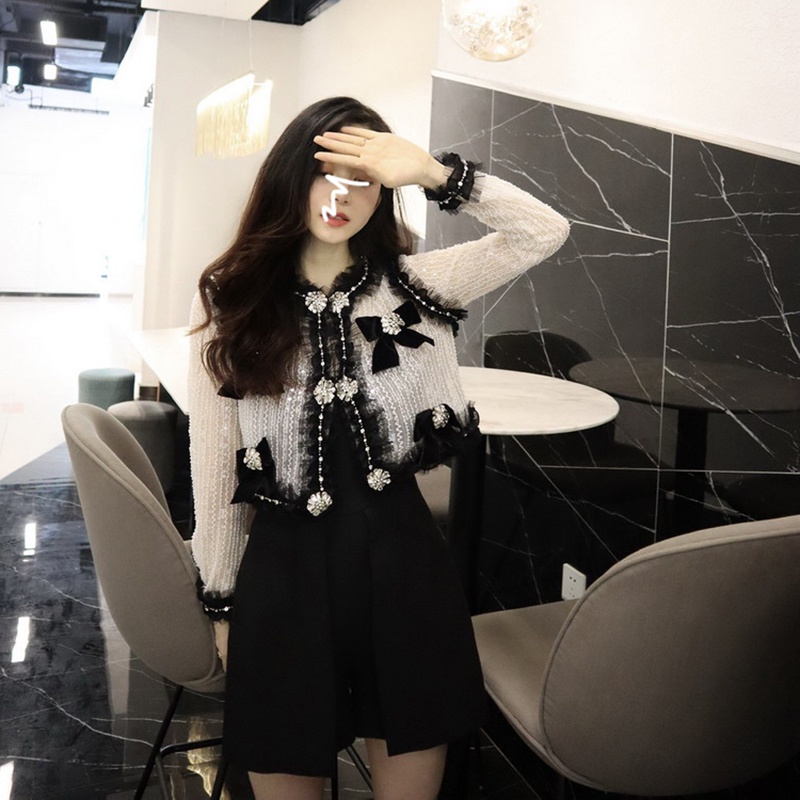 Áo khoác ngắn mỏng đính nơ đá sang chảnh tiểu thư