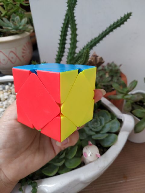 Rubik moyu Meilong skewb