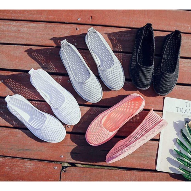 Slipon nhựa..đủ 4 màu-trắng,đen,hồng,xám