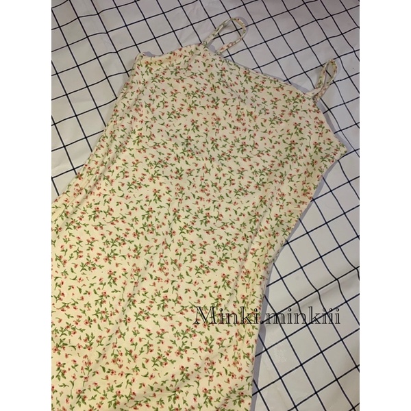 Váy hai dây hoa nhí xinh xắn