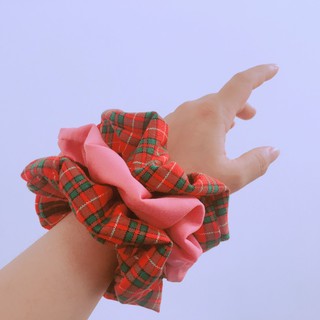 Dây buộc tóc, cột tóc scrunchies Mixie siêu to vải Kate có phối họa tiết caro co dãn cực tốt hợp thời trang 2020