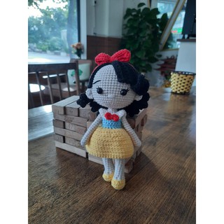 Búp bê len