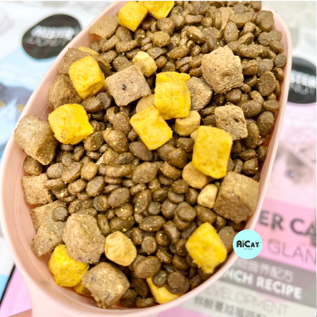 Hạt Cho Mèo MISTER DONUT Mix Topping Sấy Cao Cấp cho Mèo Con, Mèo Trưởng Thành | Túi 1kg - 1.8kg