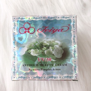 Kem dưỡng trắng da chống lão hoá Feiya.