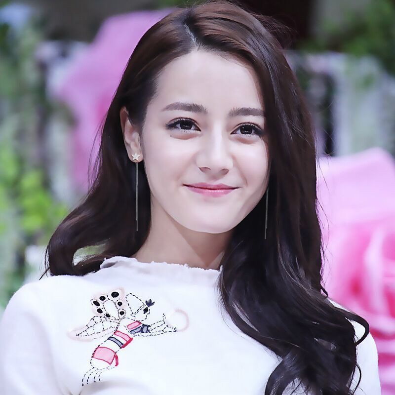 YU28 Bông tai ngôi sao dài sang chảnh