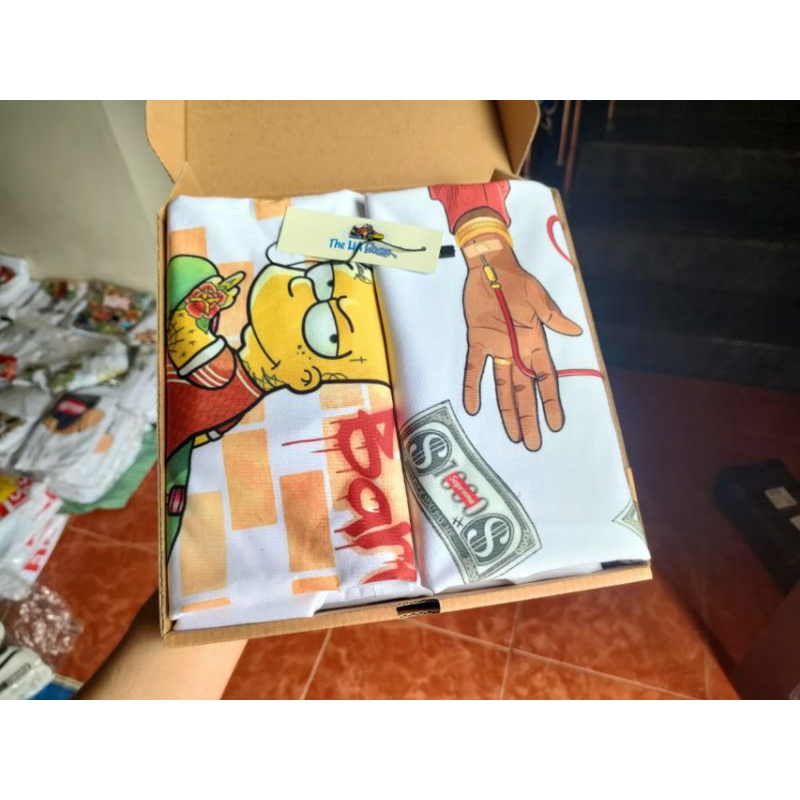 Combo 2 áo phông Sneaker ngẫu nhiên siêu độc lạ kèm hộp