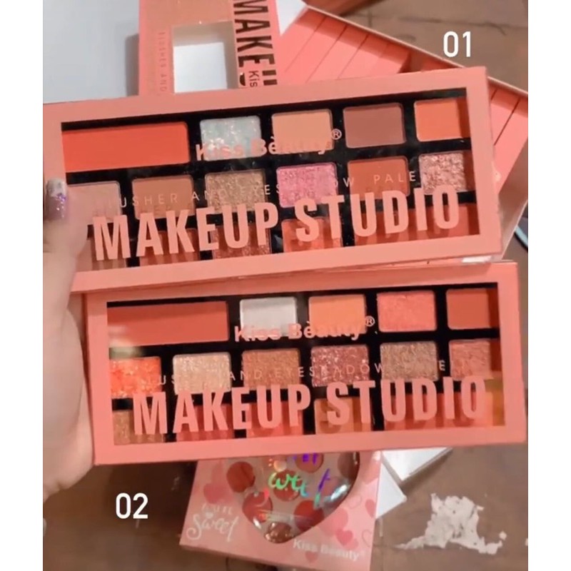 Phấn mắt 17 ô Makeup Studio dài