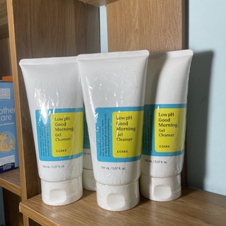 Sữa rửa mặt dạng gel dịu nhẹ cosrx low ph good morning gel cleanser 150ml