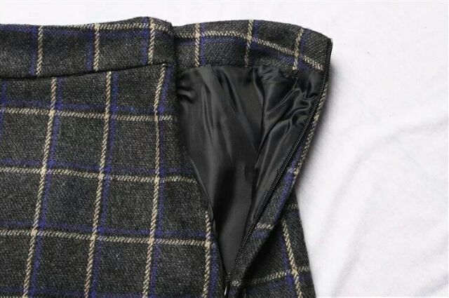 Chân váy dạ kẻ caro