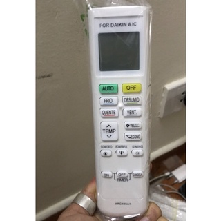 Remote máy lạnh Daikin R32, bảo hành đổi mới và tặng kèm pin