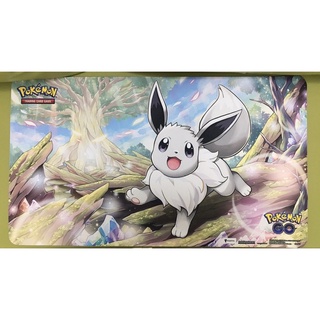 Thảm chơi bài và bảo vệ bài Pokemon TCG