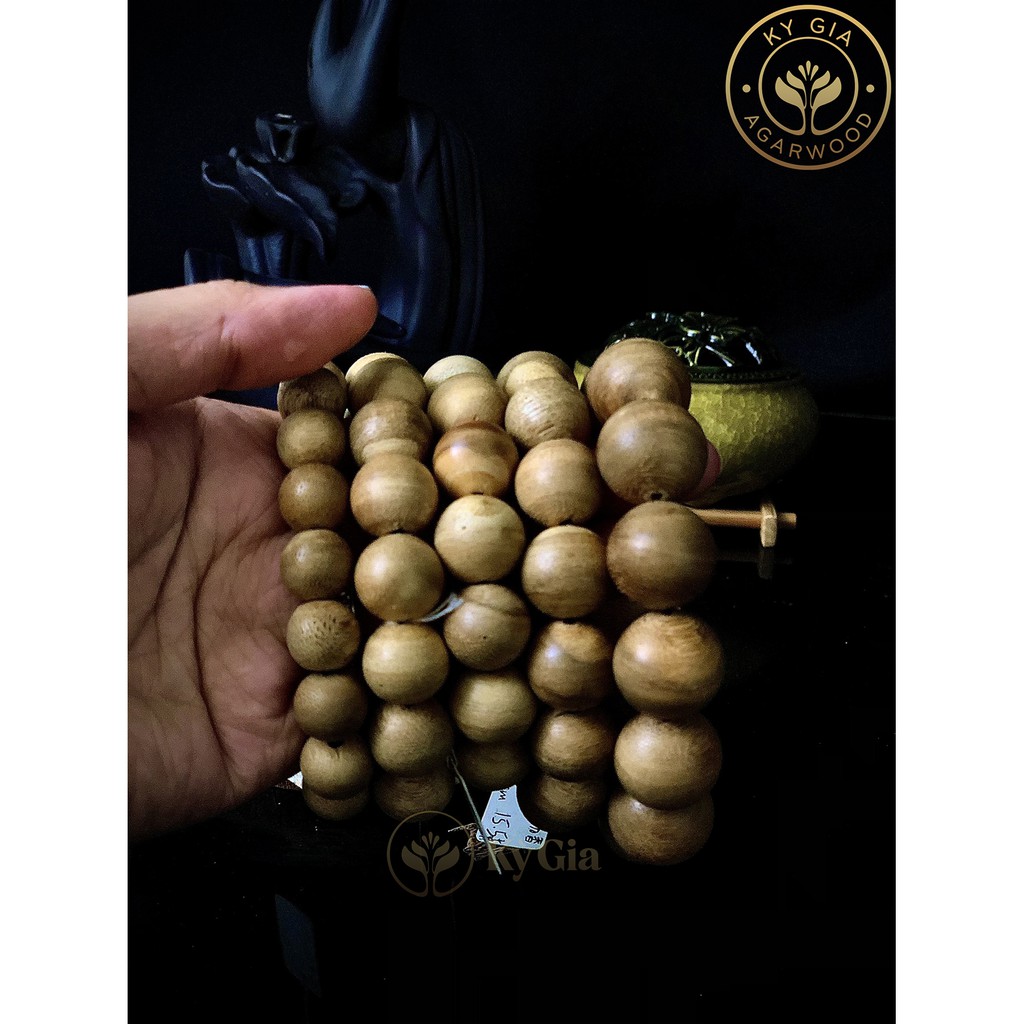 Vòng Tay Trầm Hương Kỳ Gia 14 Li