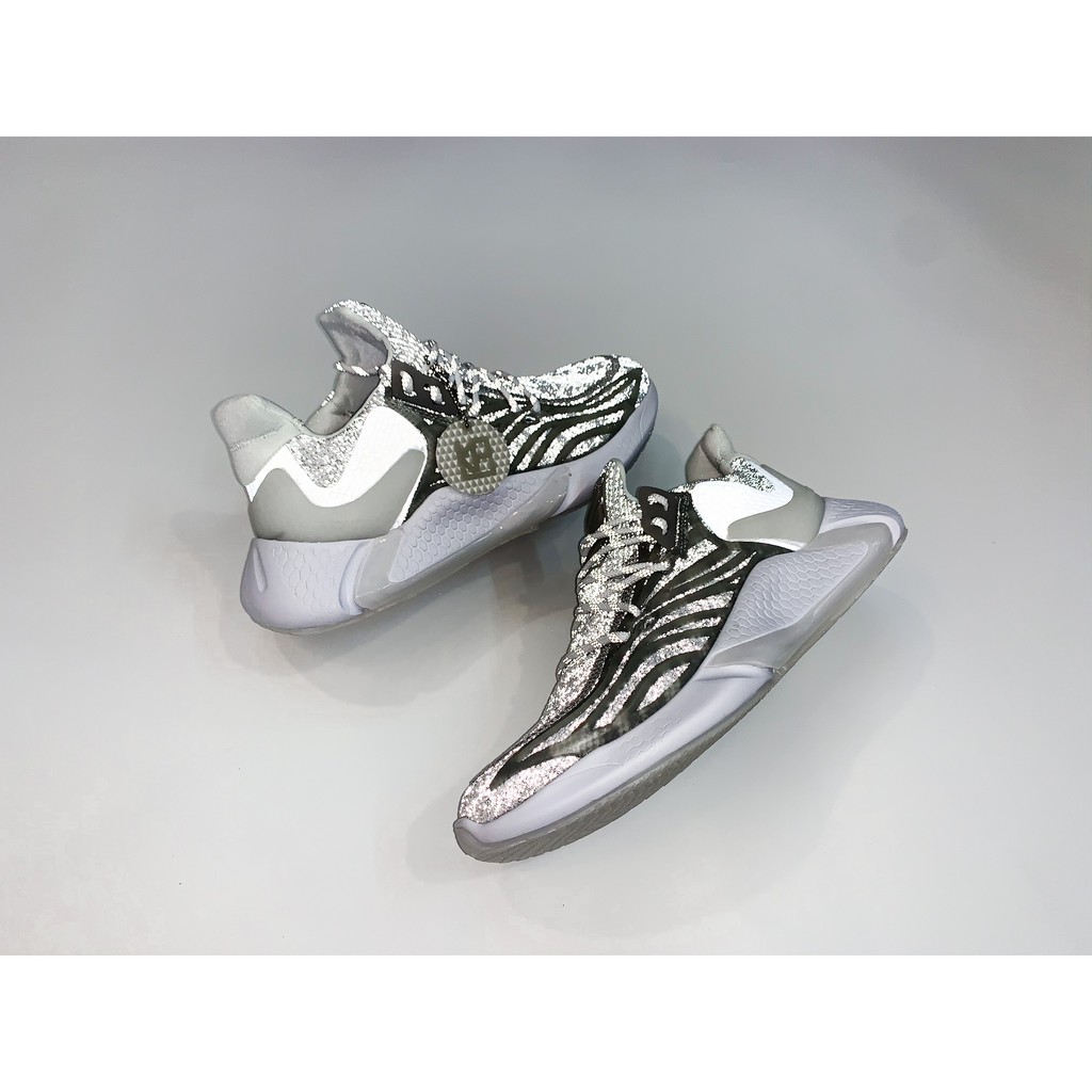 Giày Nam AlphaBounce Instinct M mới êm bền nhẹ (Xám trắng)