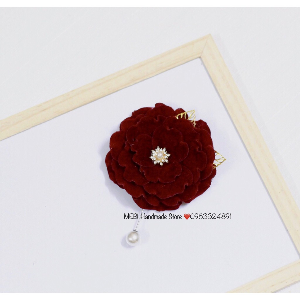 (Ảnh thật 100%) Hoa cài áo hoa hồng nhung màu đỏ đô sang chảnh NOBOX