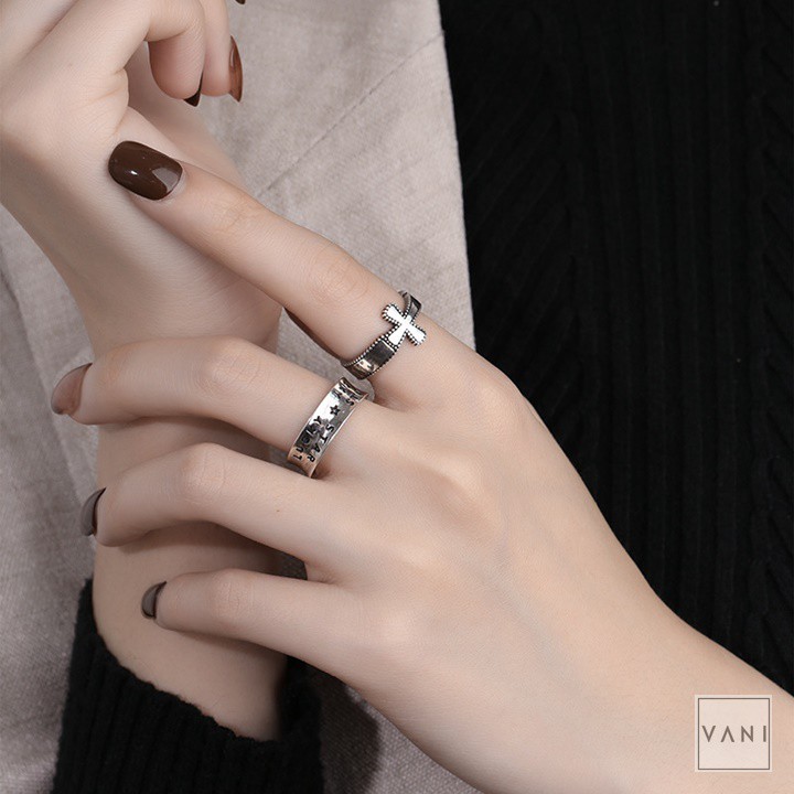 Nhẫn Bạc Thái Tròn Chữ Thập / Bản To Khắc Chữ Phong Cách Unisex - Vani Store [TS000495]