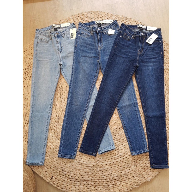 Quần jeans skinny form 9T VNXK.