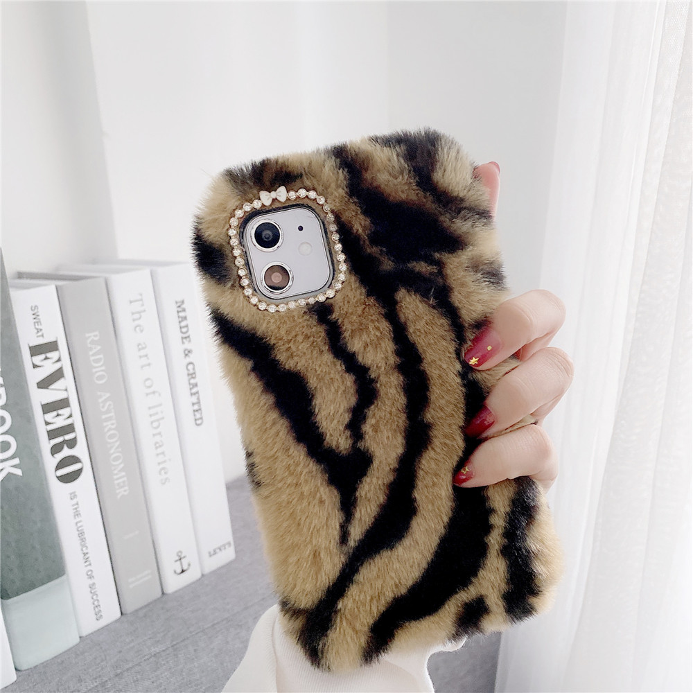 Fashion Leopard Print Plush Casing for iPhone 11 Pro Max SE2 X XS Max XR 7 8 6 6s Plus Case TPU Solicone Drop Protection Leather Cover