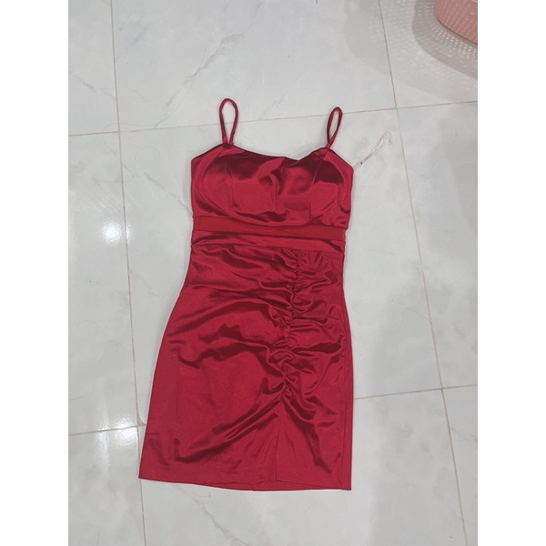 Đầm body lụa nhún hông xuất dư xịn