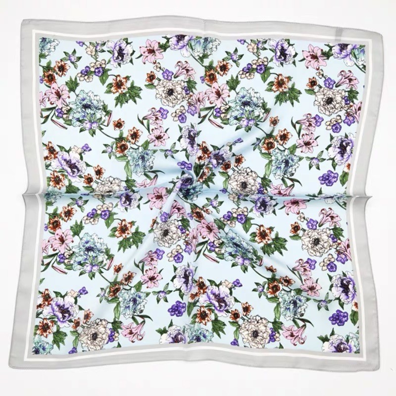 Khăn lụa mềm 70x70.