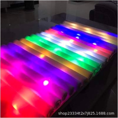 Gậy cổ vũ phát sáng bằng xốp nhiều màu HN90