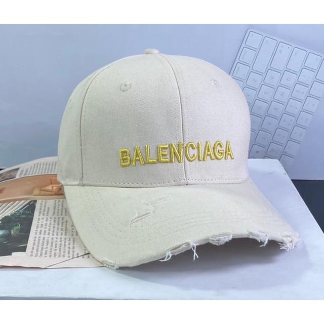 Nón lưỡi trai balencia rách bụi bặm - trend phong cách đậm chất hàn quốc