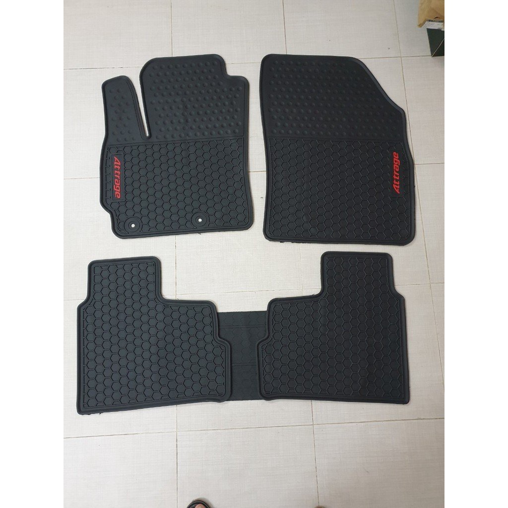 Thảm Sàn Cao Su Cho Xe Mitsu Attrage 2019 2020 2021 màu đen chữ đỏ S01