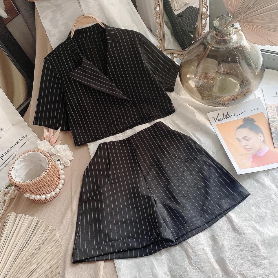 Set crop vest kẻ sọc  + short  (2 món) - KÈM VIDEO